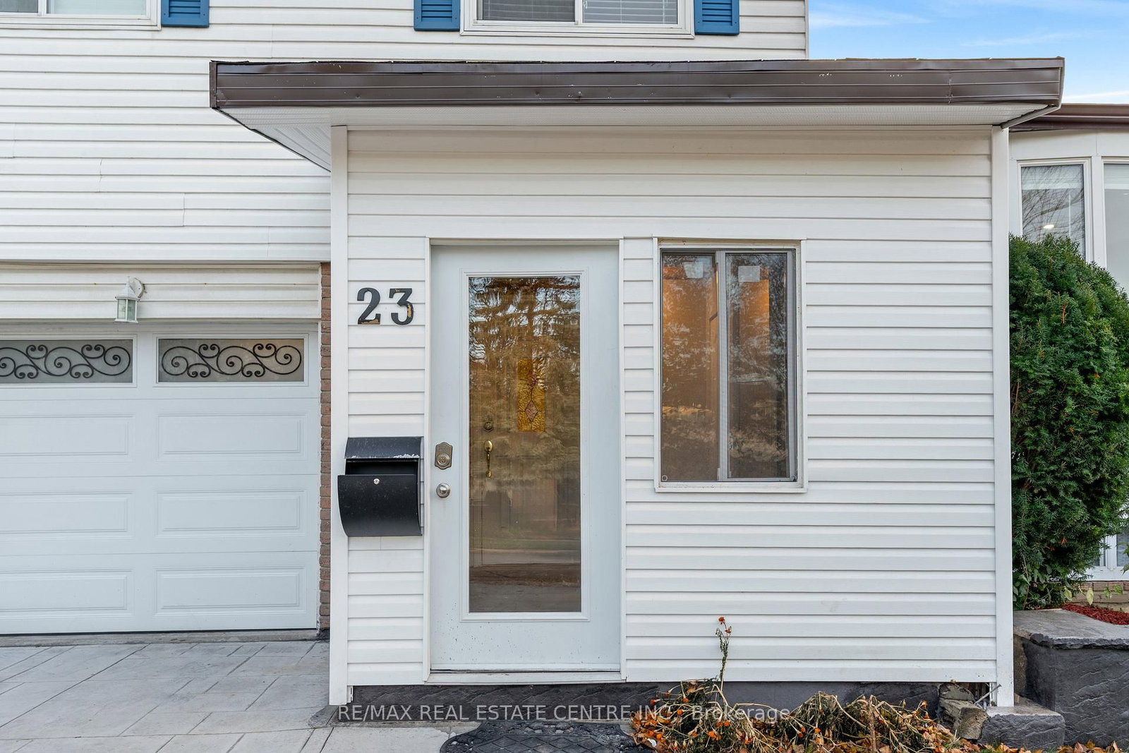 Detached House for sale at 23 Jefferson Road, Brampton, Ontario, L6S 2G6 - Northgate - MLS: W12984070