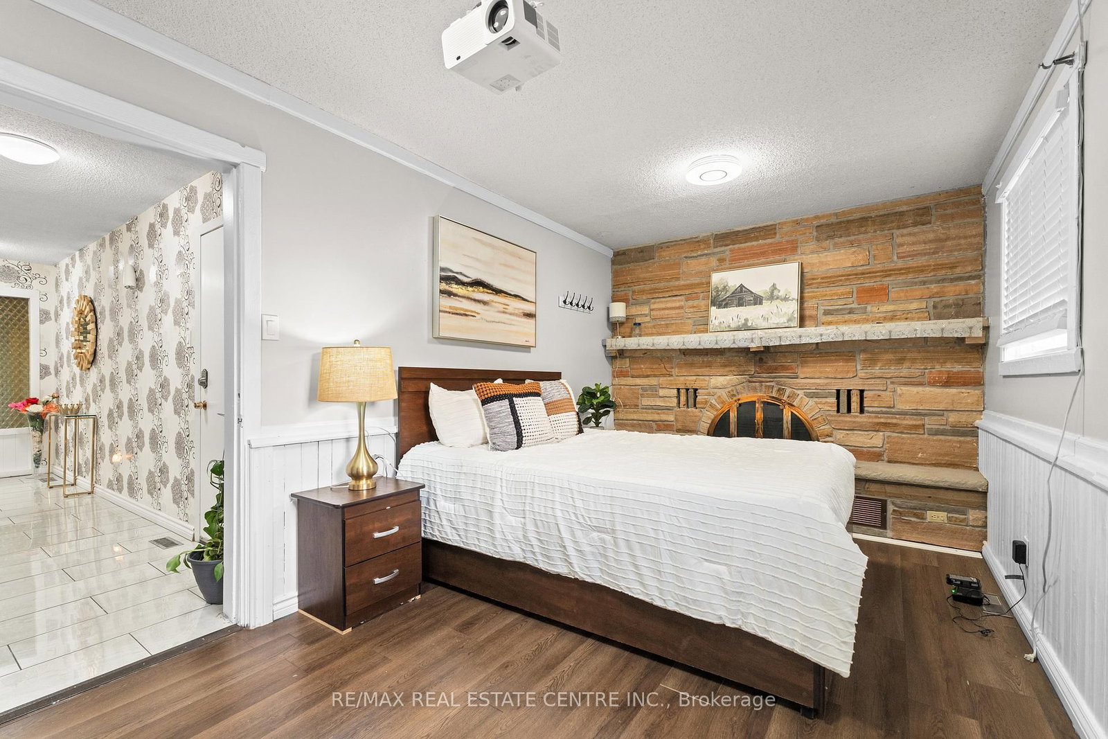 Detached House for sale at 23 Jefferson Road, Brampton, Ontario, L6S 2G6 - Northgate - MLS: W12984070