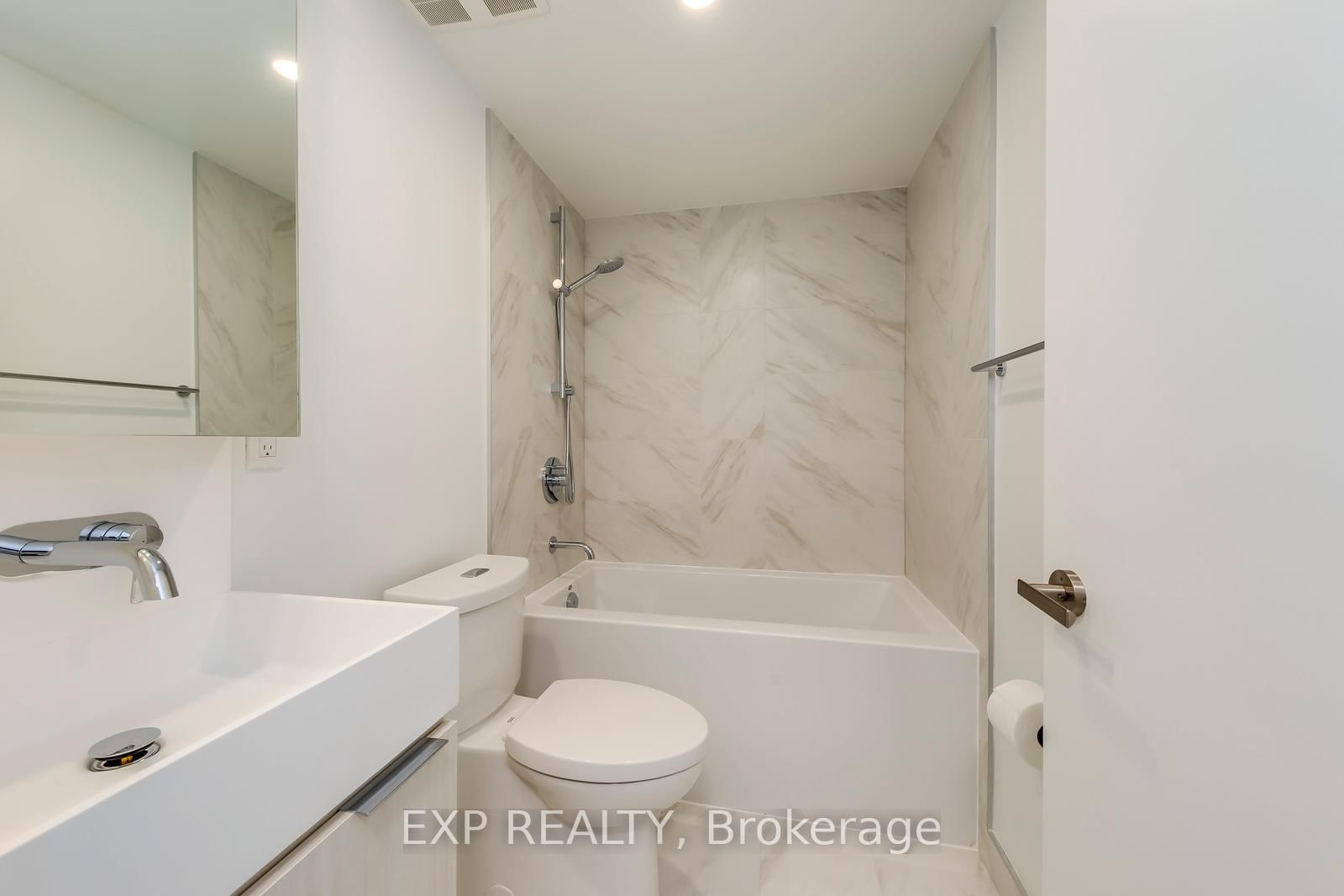 370 Martha Street, Unit 303 - Photo 16