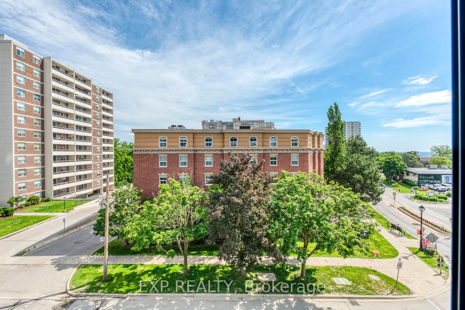 370 Martha Street, Unit 303 - Photo 18