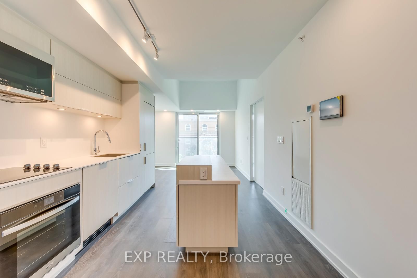 370 Martha Street, Unit 303 - Photo 3