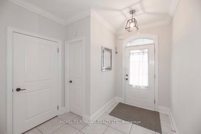 100 Falstaff Avenue, Toronto, Ontario image-0-1