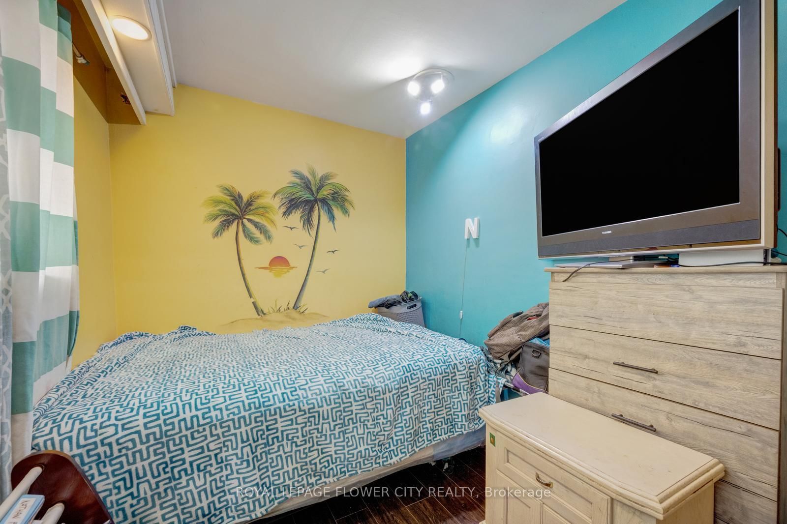 Detached House for sale at 20 N Alarton Street, Mississauga, Ontario, L4T 1J8 - Malton - MLS: W12984110