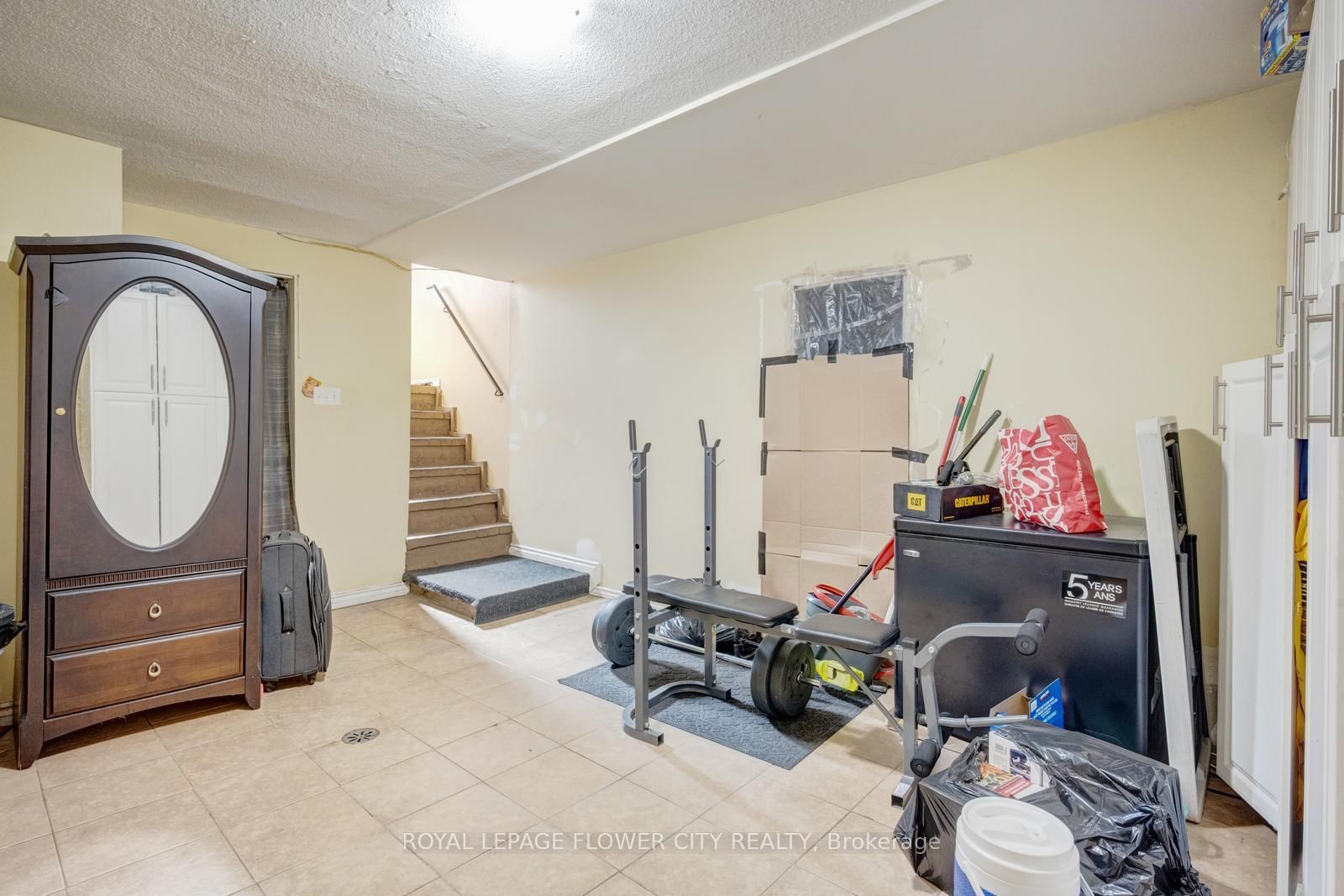 Detached House for sale at 20 N Alarton Street, Mississauga, Ontario, L4T 1J8 - Malton - MLS: W12984110