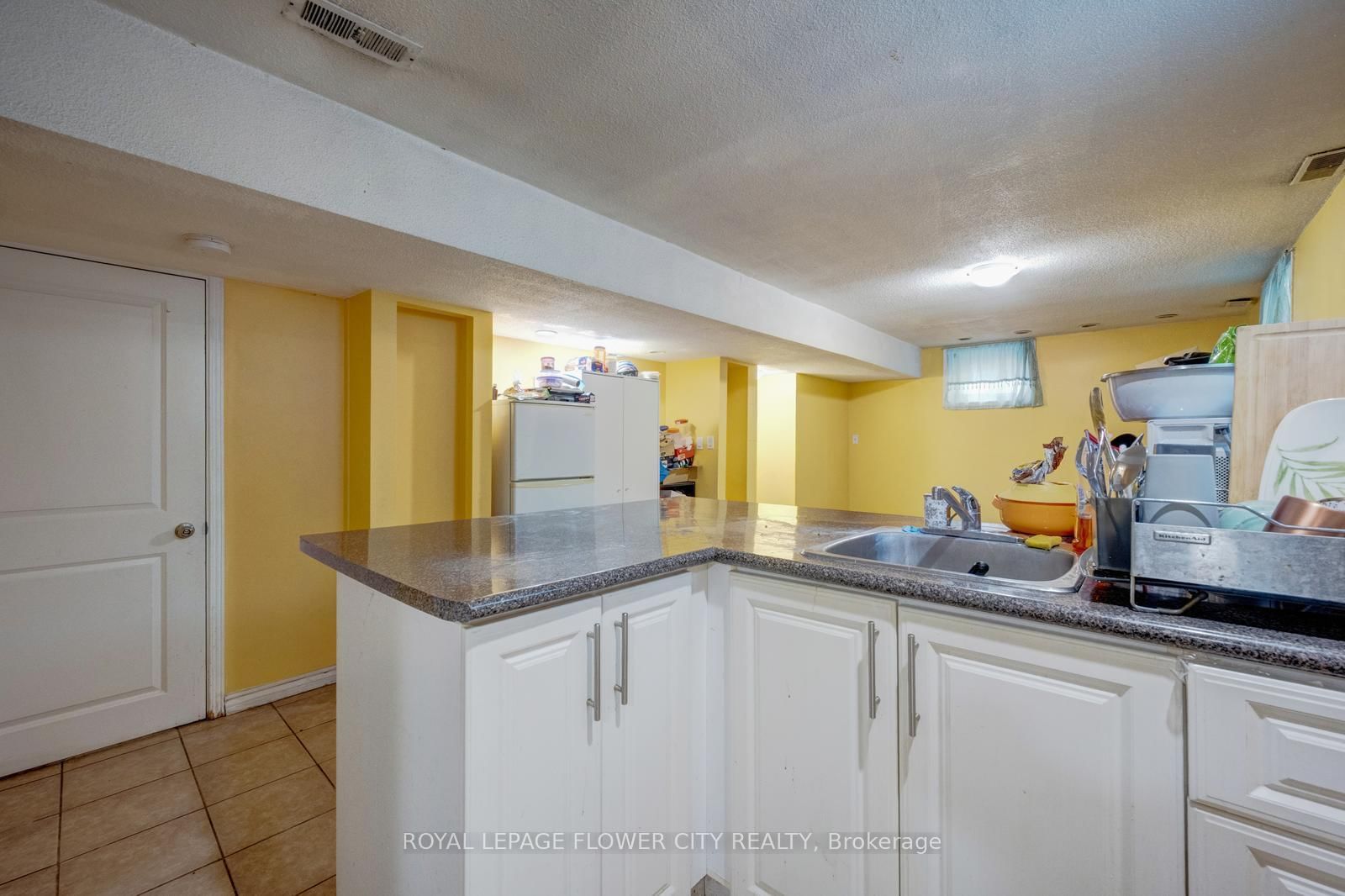 Detached House for sale at 20 N Alarton Street, Mississauga, Ontario, L4T 1J8 - Malton - MLS: W12984110