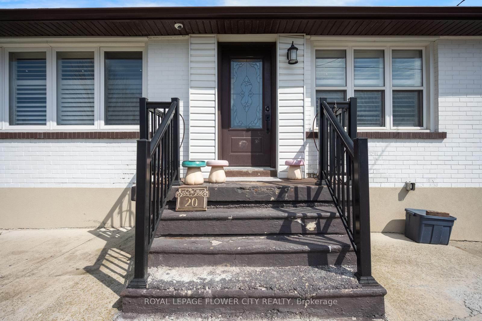 Detached House for sale at 20 N Alarton Street, Mississauga, Ontario, L4T 1J8 - Malton - MLS: W12984110