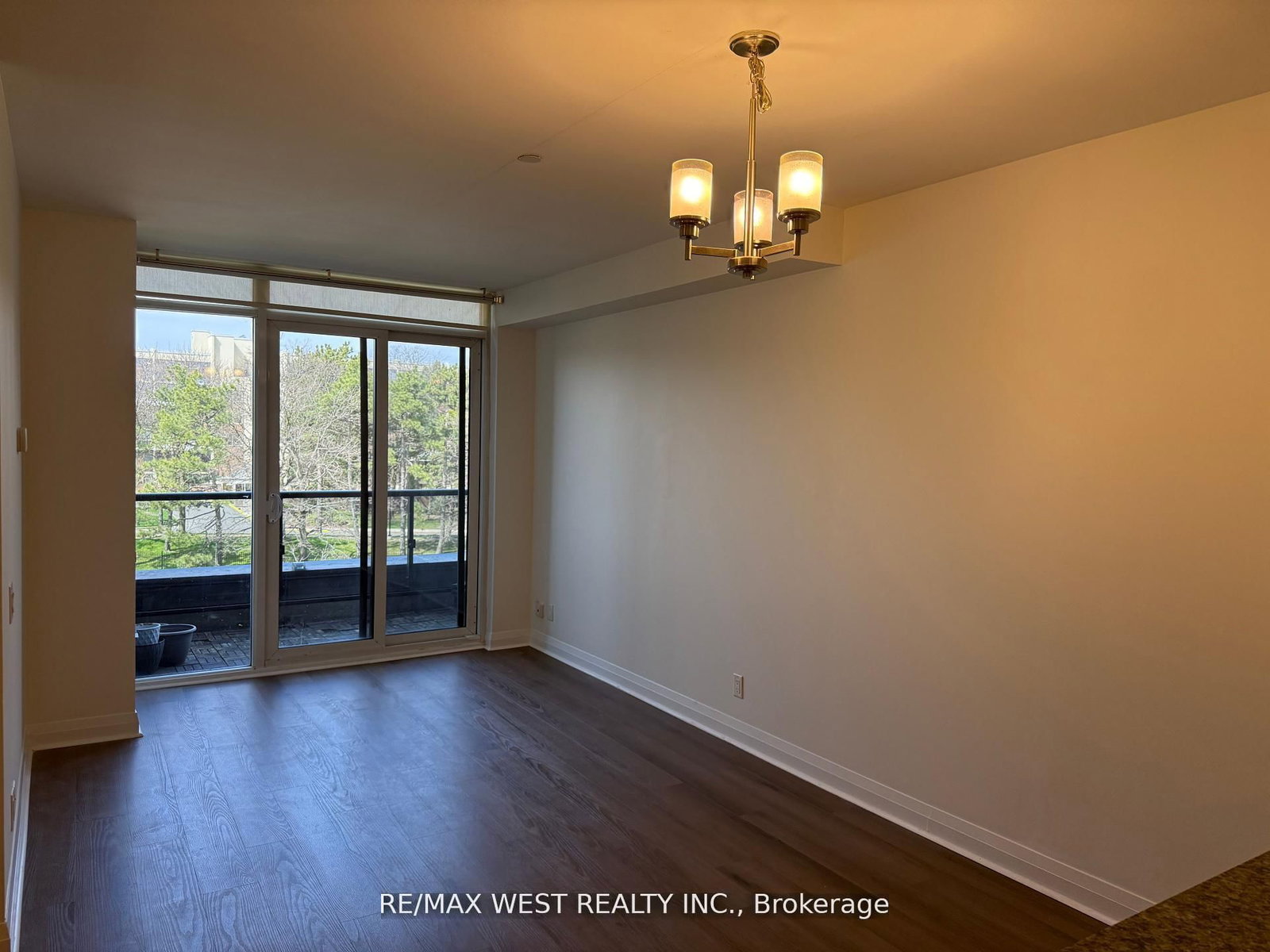 1 Valhalla Inn Road, Unit 311 - Photo 2