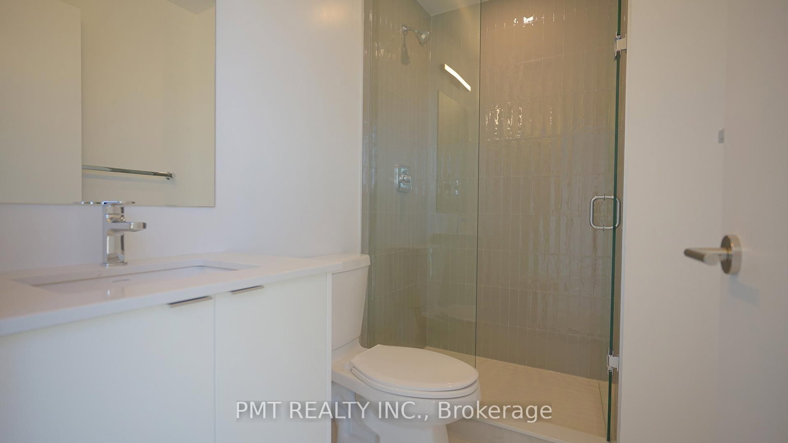 1660 Bloor Street W, Unit 911 - Photo 16