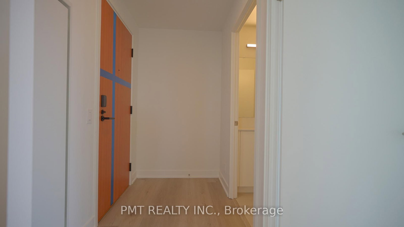 1660 Bloor Street W, Unit 911 - Photo 17
