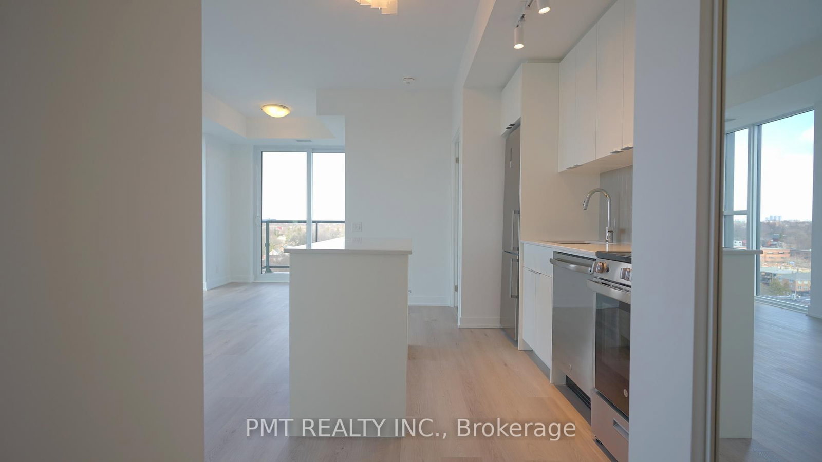 1660 Bloor Street W, Unit 911 - Photo 3