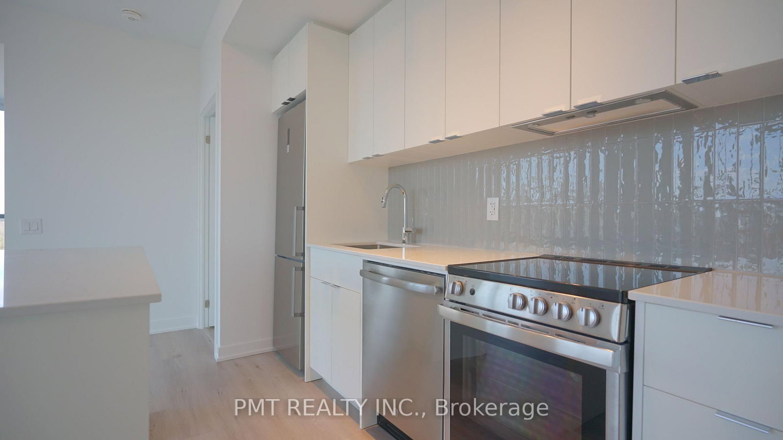 1660 Bloor Street W, Unit 911 - Photo 4