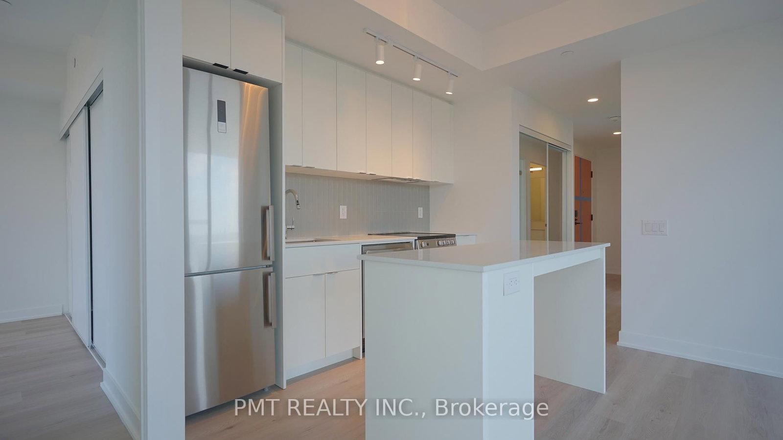 1660 Bloor Street W, Unit 911 - Photo 6