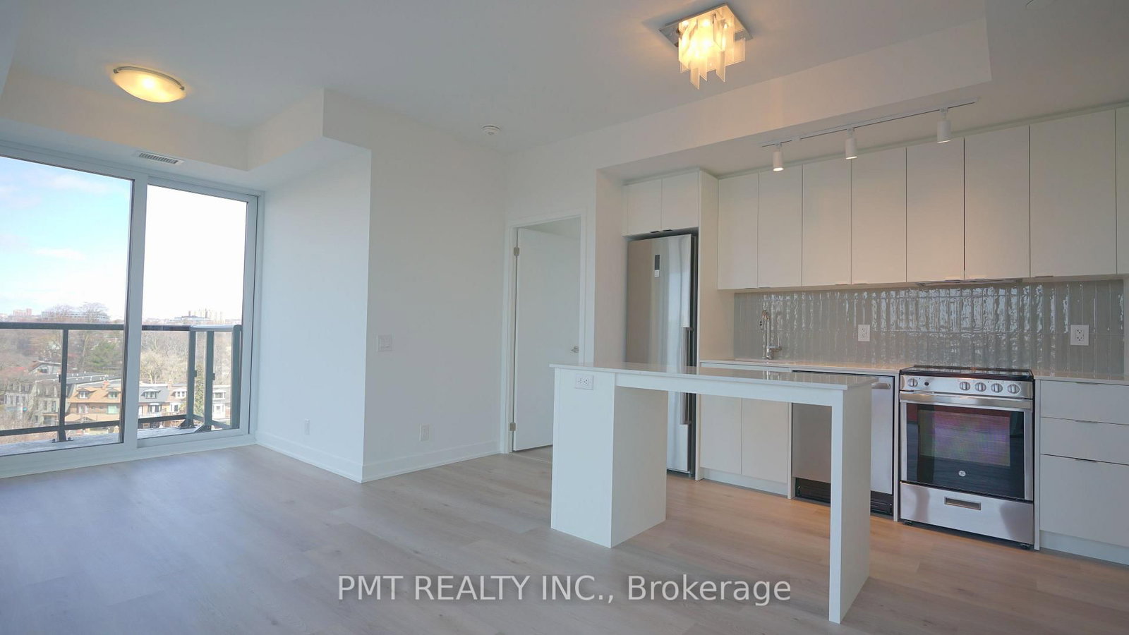 1660 Bloor Street W, Unit 911 - Photo 7