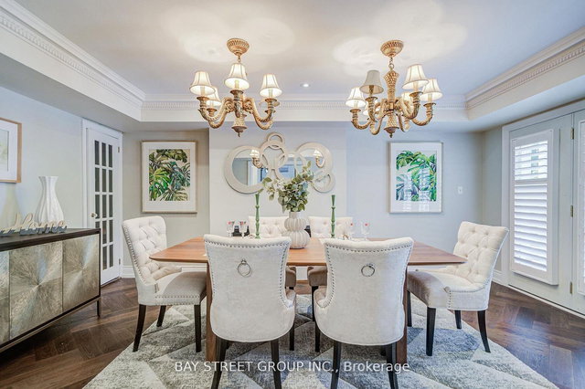 363 Lakeshore Road W