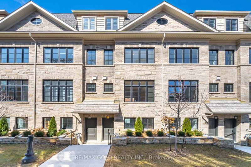 172 - 56 Lunar Cres, Mississauga, L5M 2R4 | Image 2