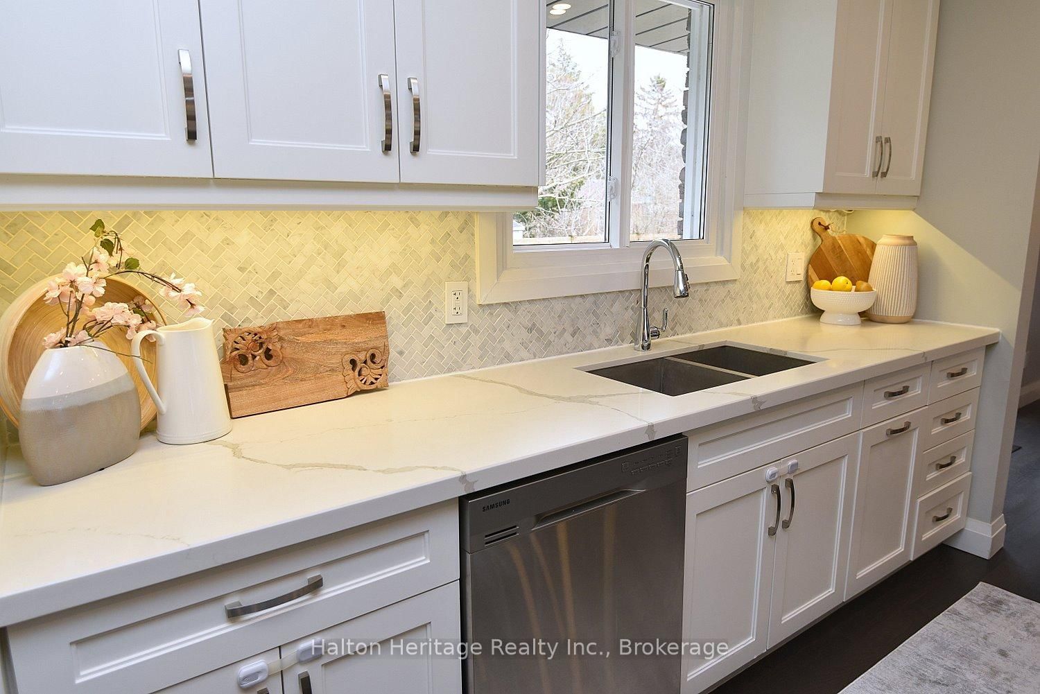 291 Carla Court - Photo 10