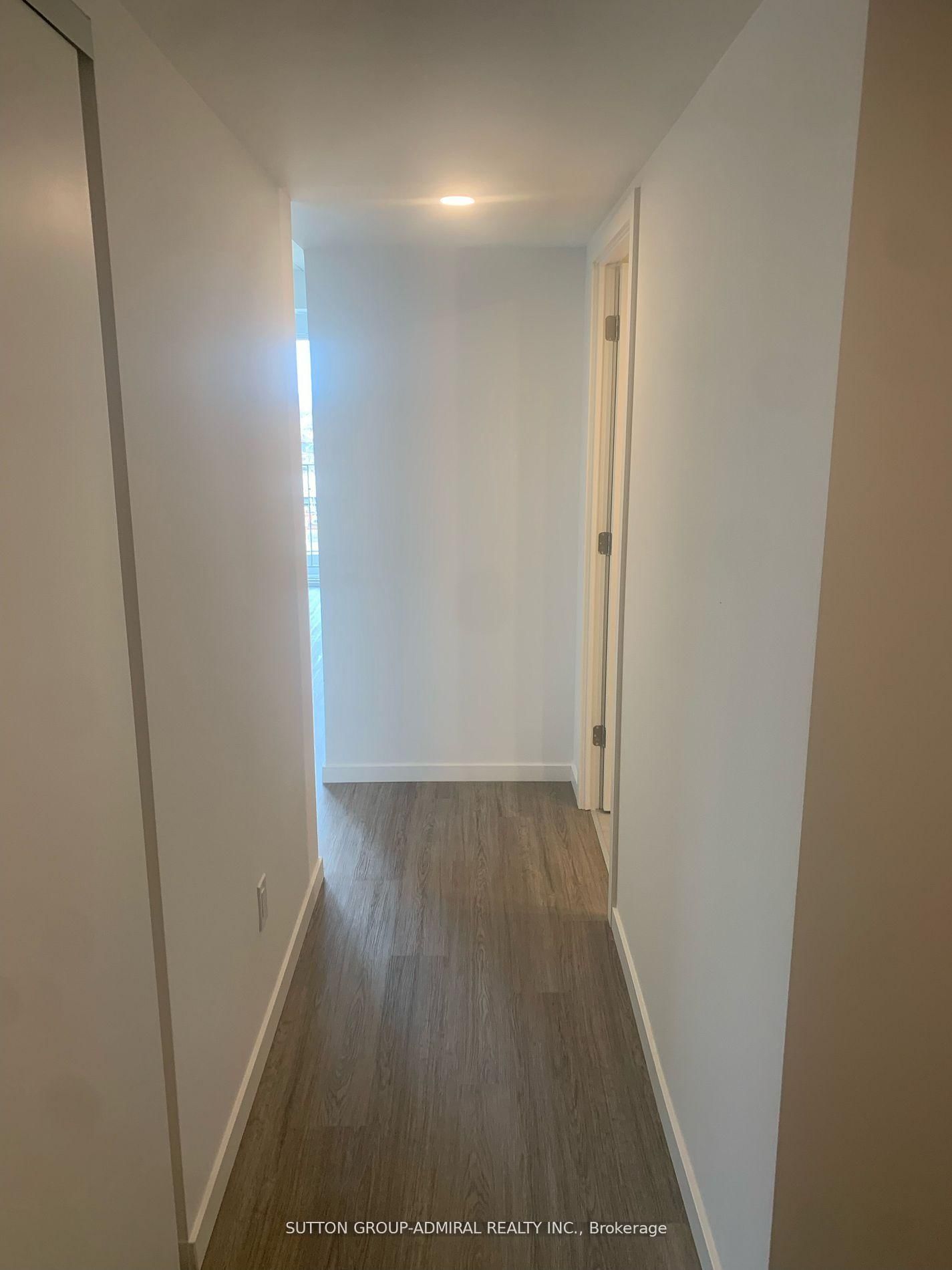 689 The Queensway, Unit 522 - Photo 11