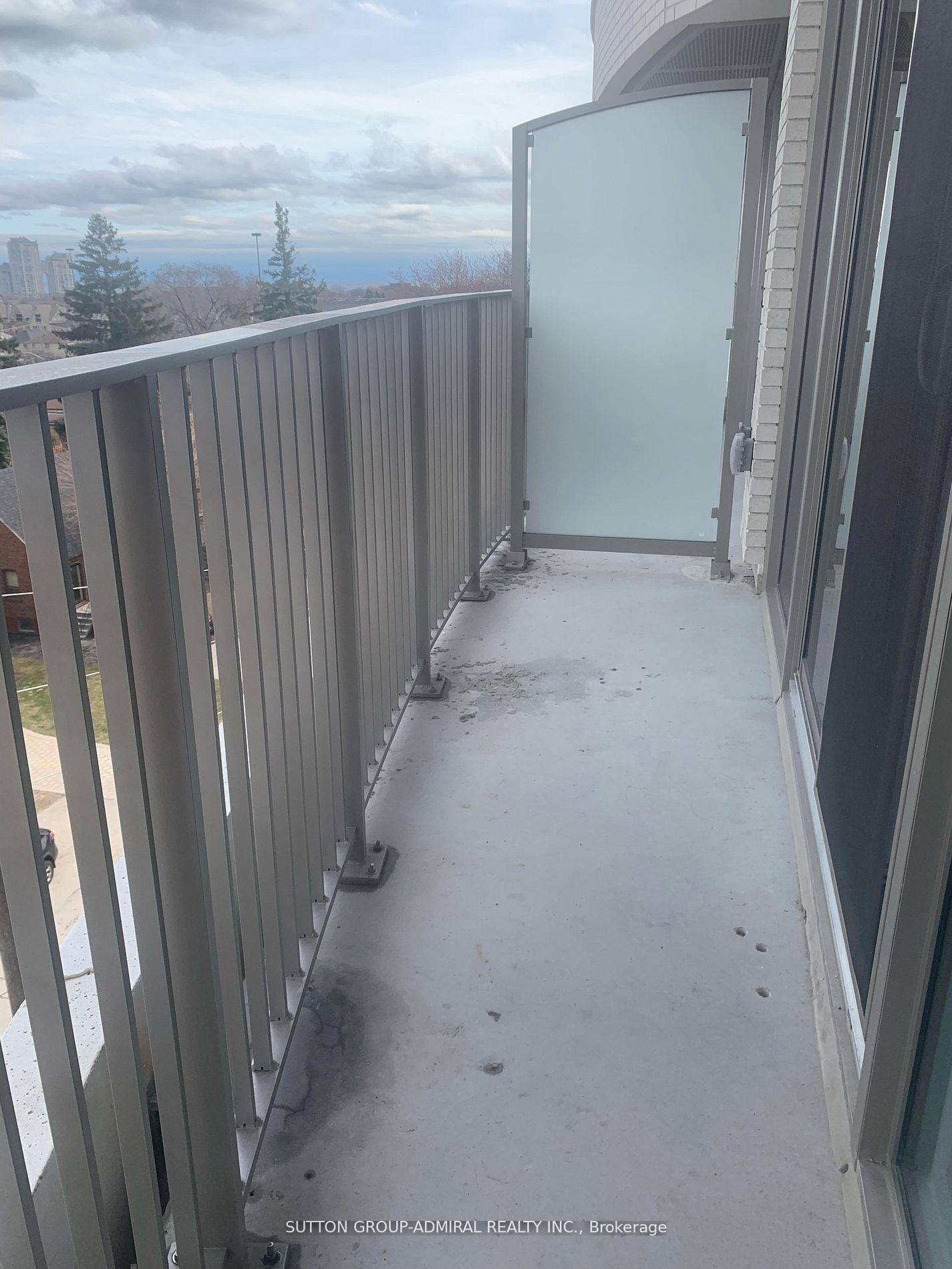 Condo for lease at 522-689 The Queensway, Toronto, Ontario, M8Y 0C8 - Stonegate-Queensway - MLS: W12984422