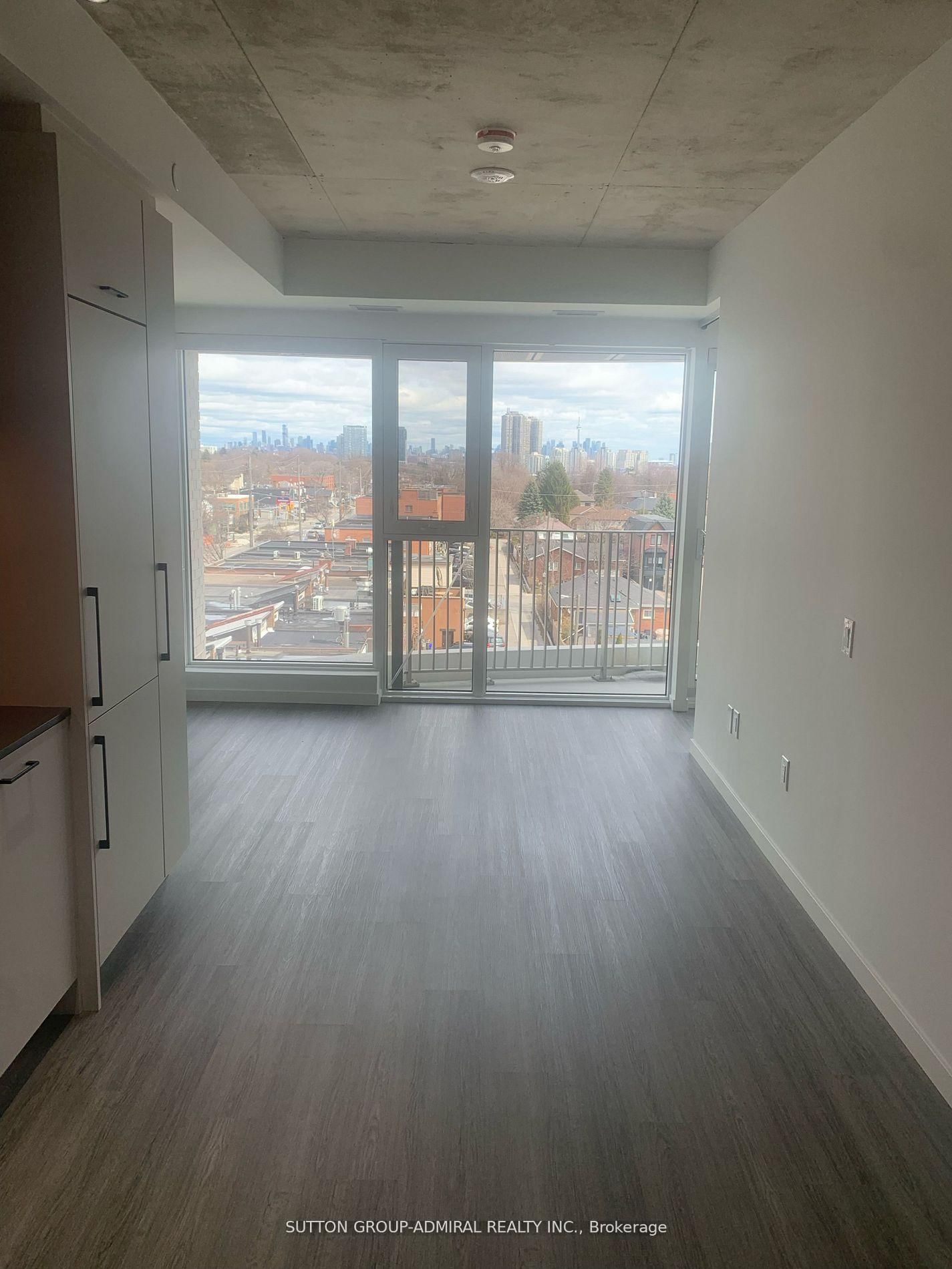 Condo for lease at 522-689 The Queensway, Toronto, Ontario, M8Y 0C8 - Stonegate-Queensway - MLS: W12984422