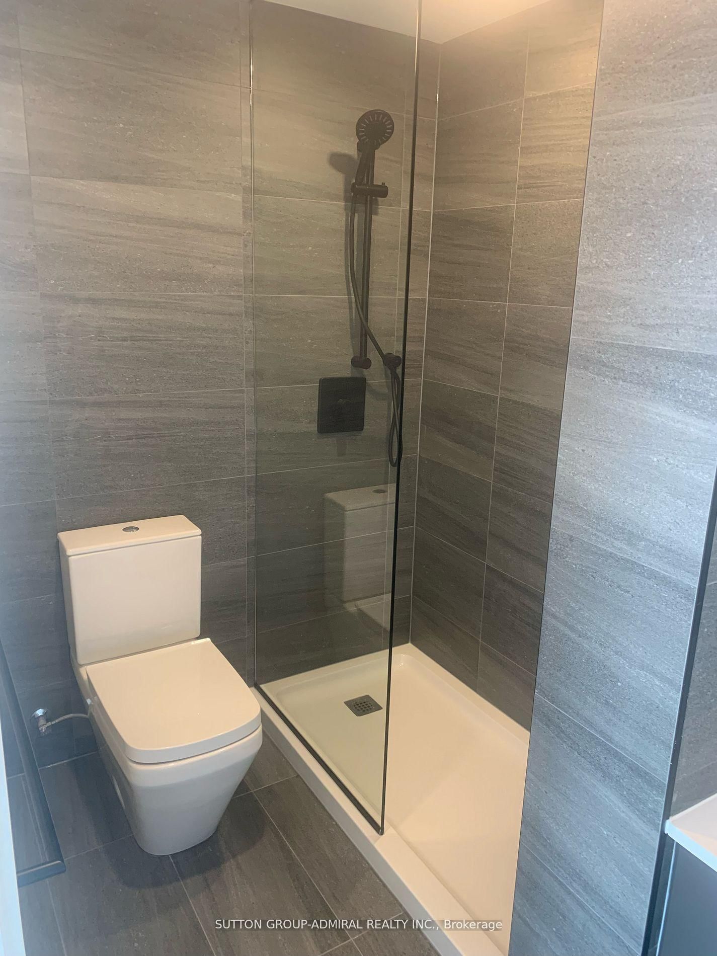 Condo for lease at 522-689 The Queensway, Toronto, Ontario, M8Y 0C8 - Stonegate-Queensway - MLS: W12984422