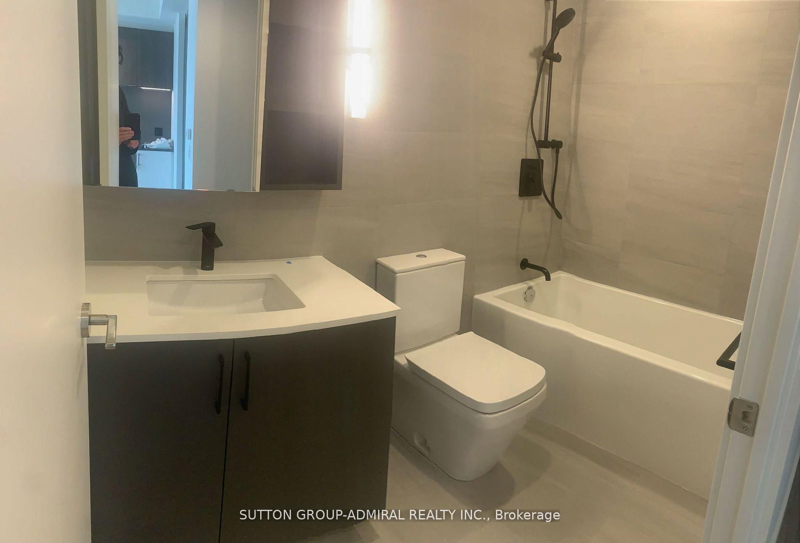 689 The Queensway, Unit 522 - Photo 5