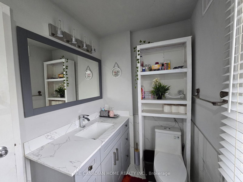 12 Norma Cres, Brampton, L6S 4H2 | Image 3