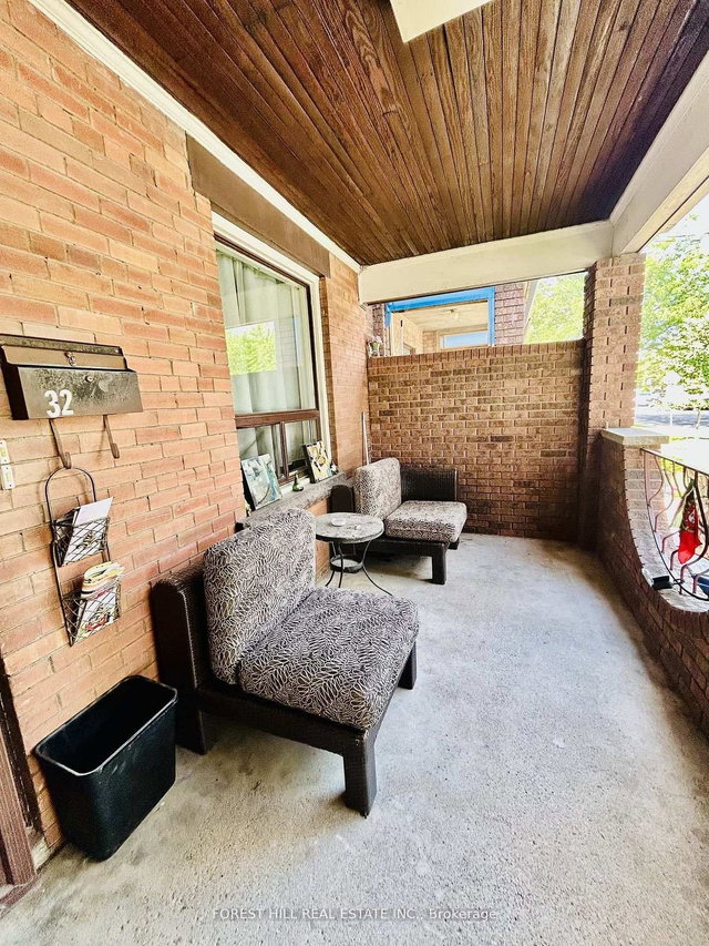 32 Earlscourt Avenue