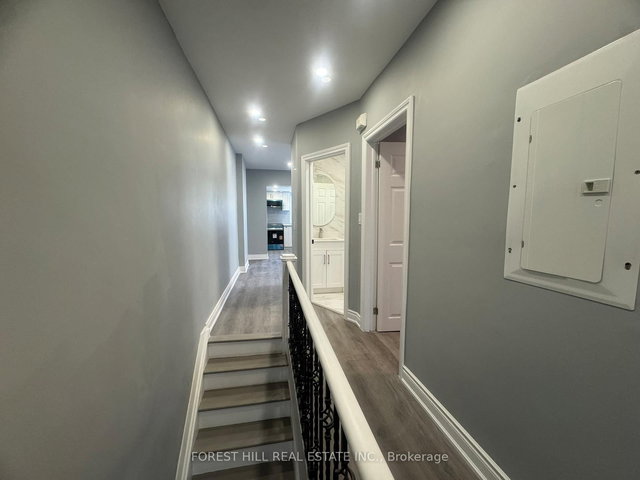 32 Earlscourt Avenue