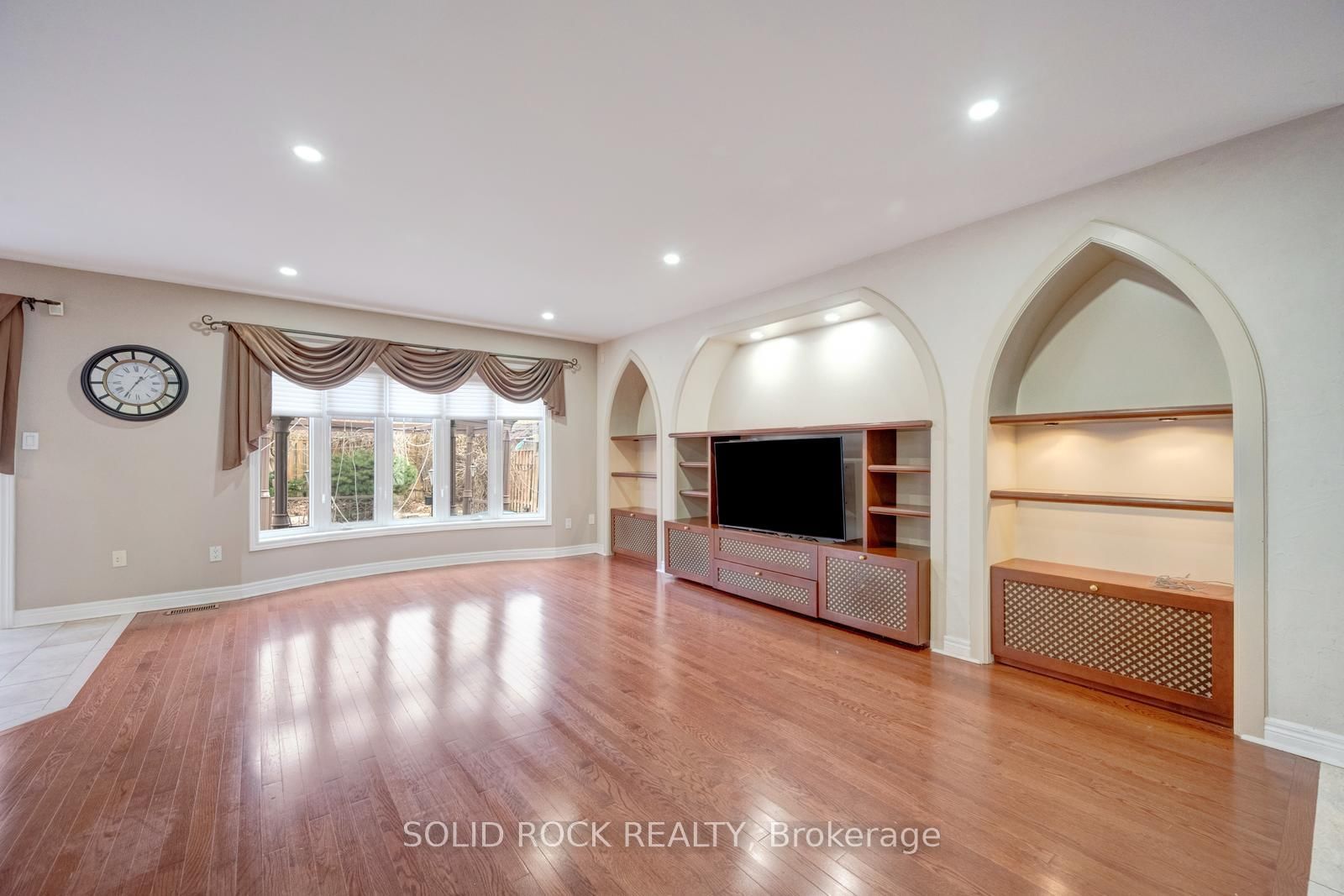 Detached House for sale at 34 Forsyth Crescent, Halton Hills, Ontario, L7G 6G3 - Georgetown - MLS: W12984550