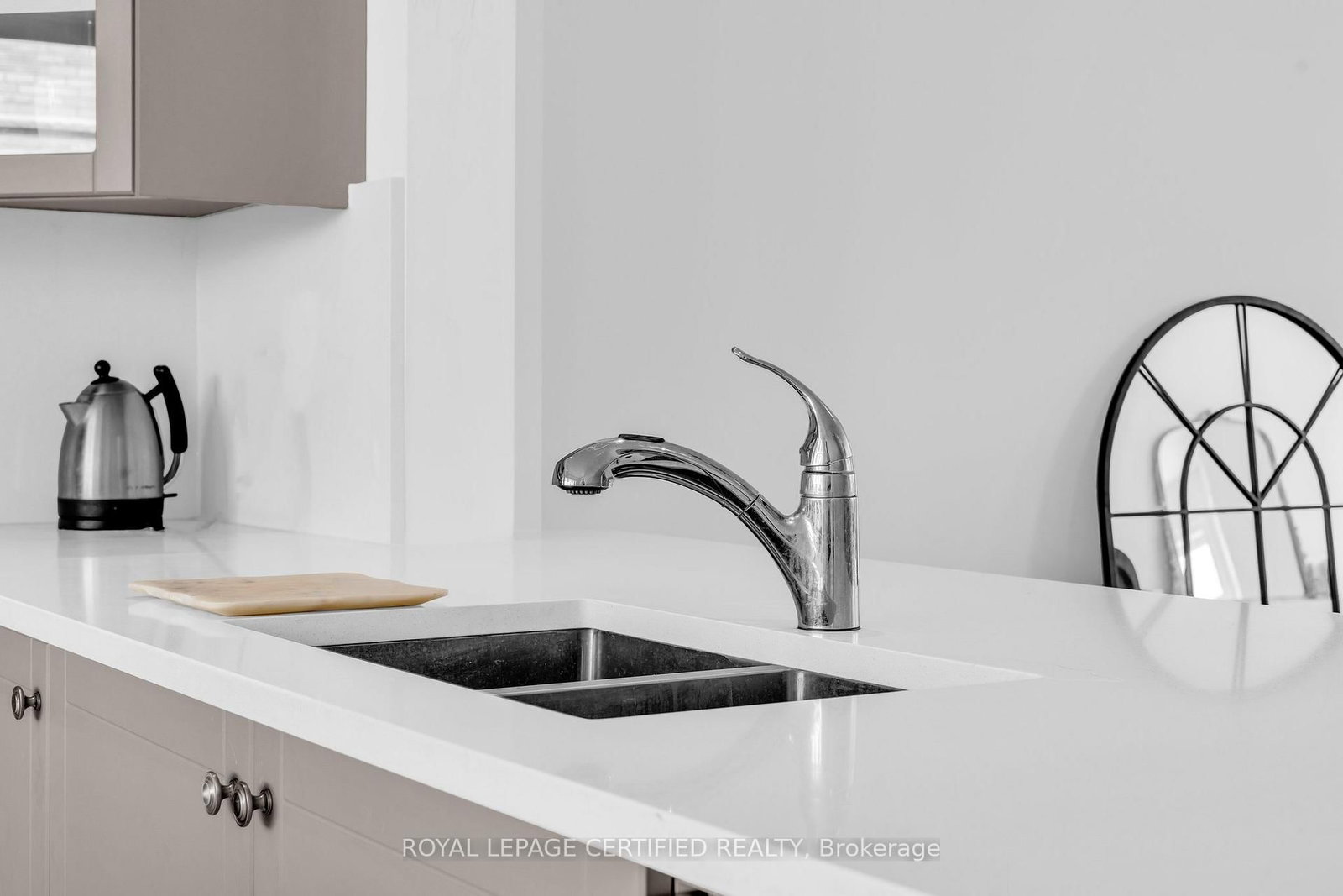 74A Thomas Street, Unit 10 - Photo 17