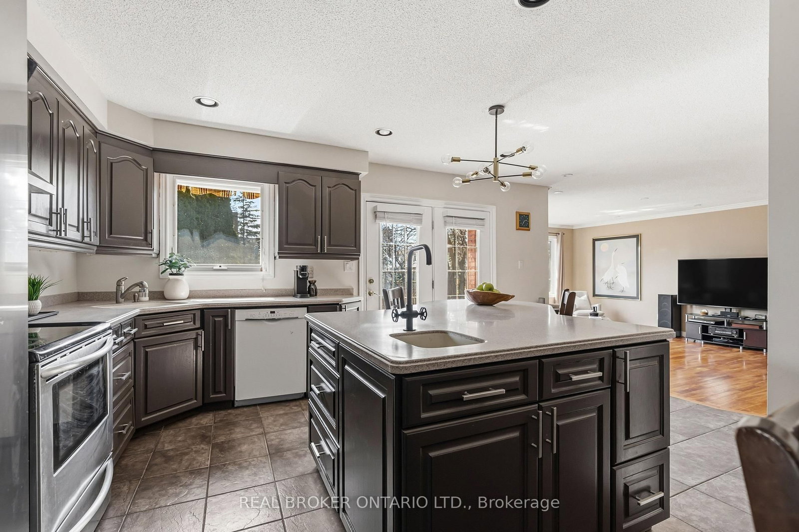 Detached House for sale at 18 Cotswold Court, Halton Hills, Ontario, L7G 5E5 - Georgetown - MLS: W12984736