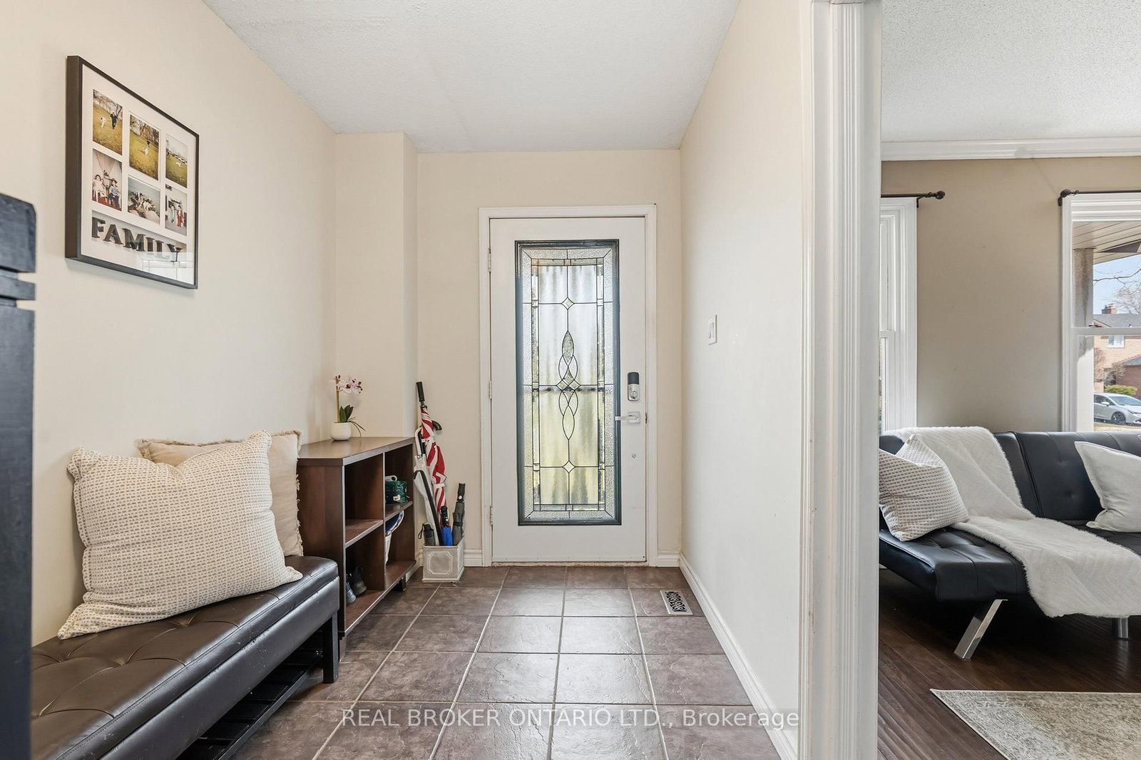 Detached House for sale at 18 Cotswold Court, Halton Hills, Ontario, L7G 5E5 - Georgetown - MLS: W12984736