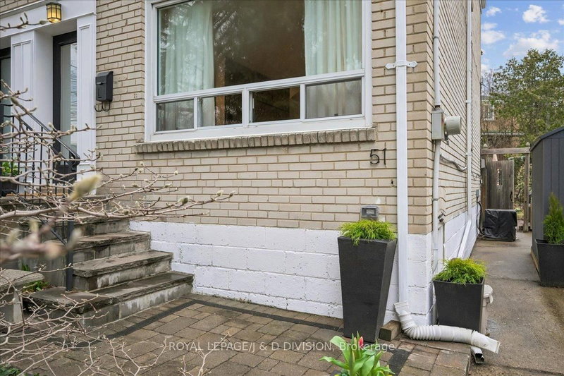 51 Skylark Rd, Toronto, M6S 4M5 | Image 3