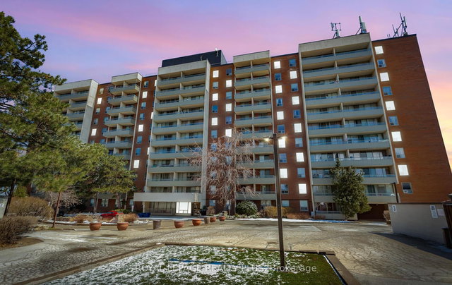 1004 - 1 Four Winds Drive