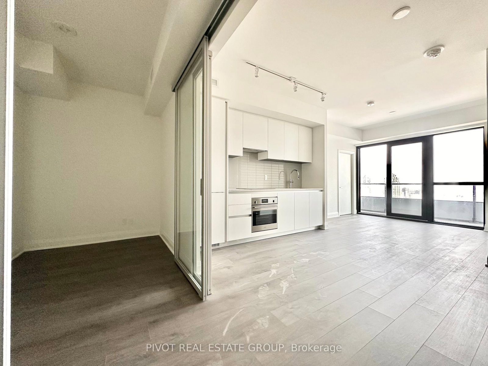 2 Erskine Road, Unit 2603 - Photo 2