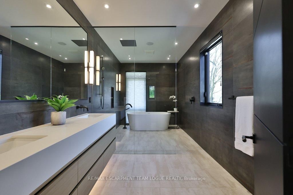 4482 Cosburn Crescent - Photo 19