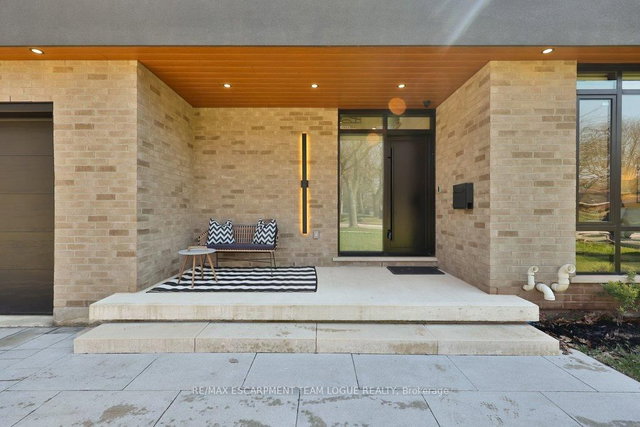 4482 Cosburn Crescent