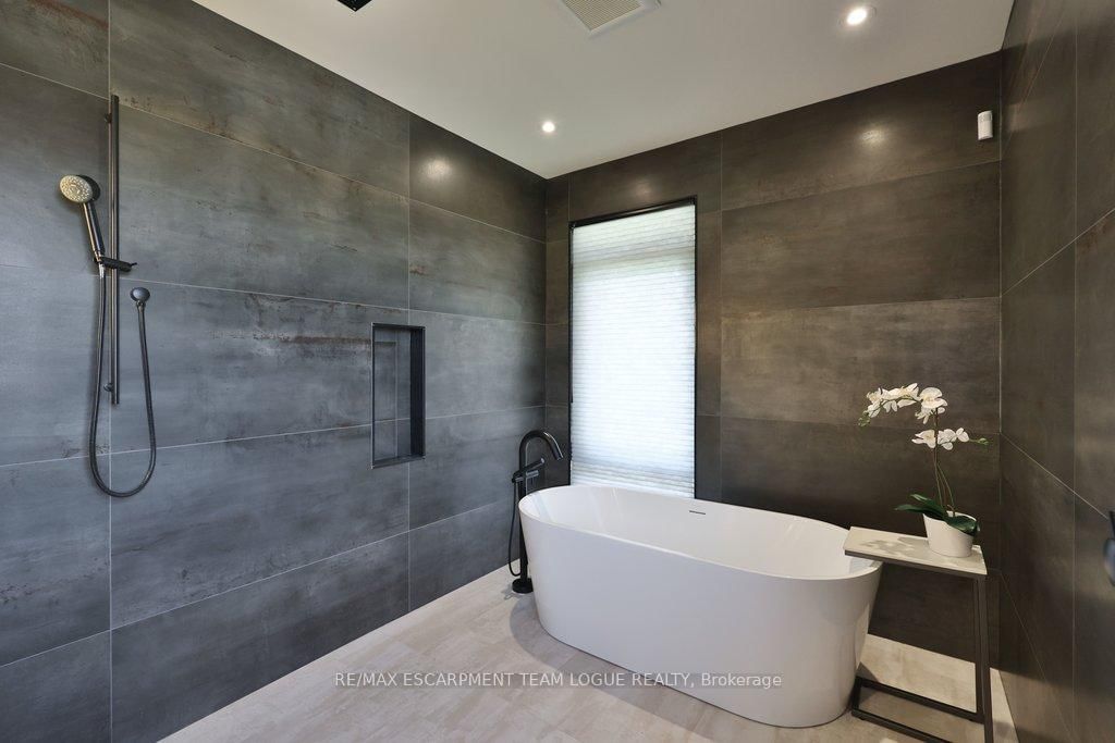 4482 Cosburn Crescent - Photo 20