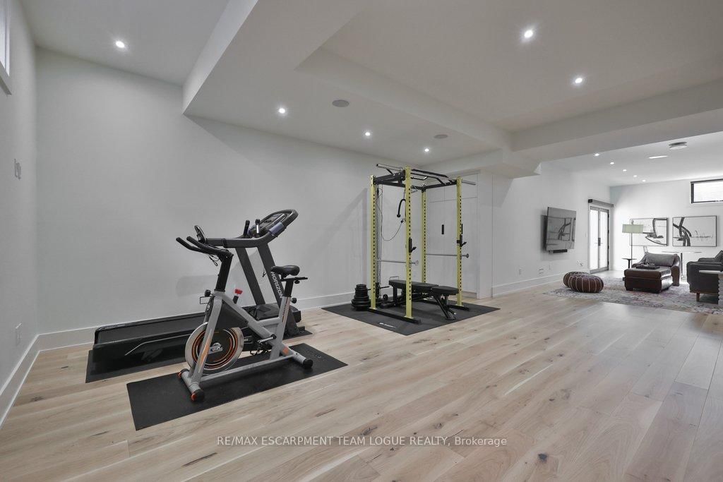 4482 Cosburn Crescent - Photo 33