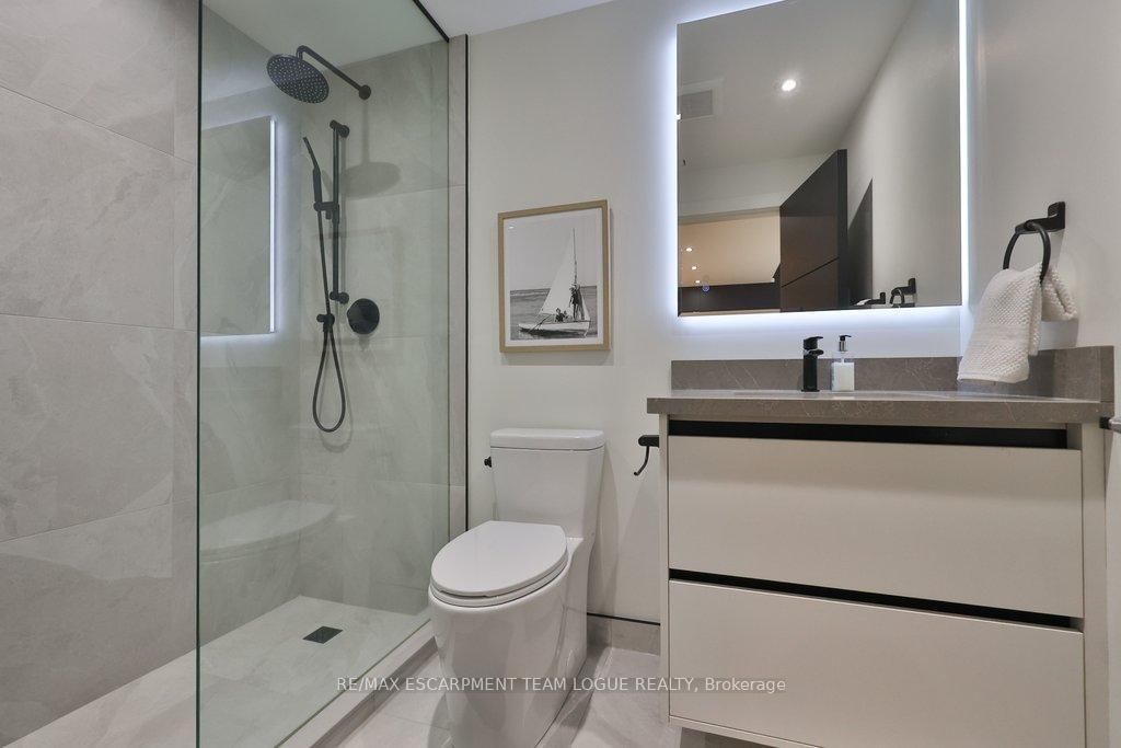 4482 Cosburn Crescent - Photo 35