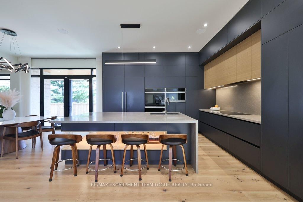 4482 Cosburn Crescent - Photo 4