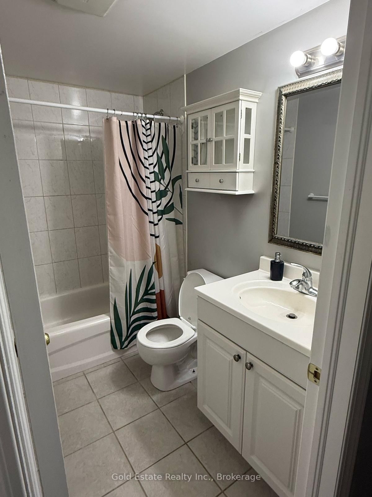 1387 Marshall Crescent, Unit LOWER - Photo 6