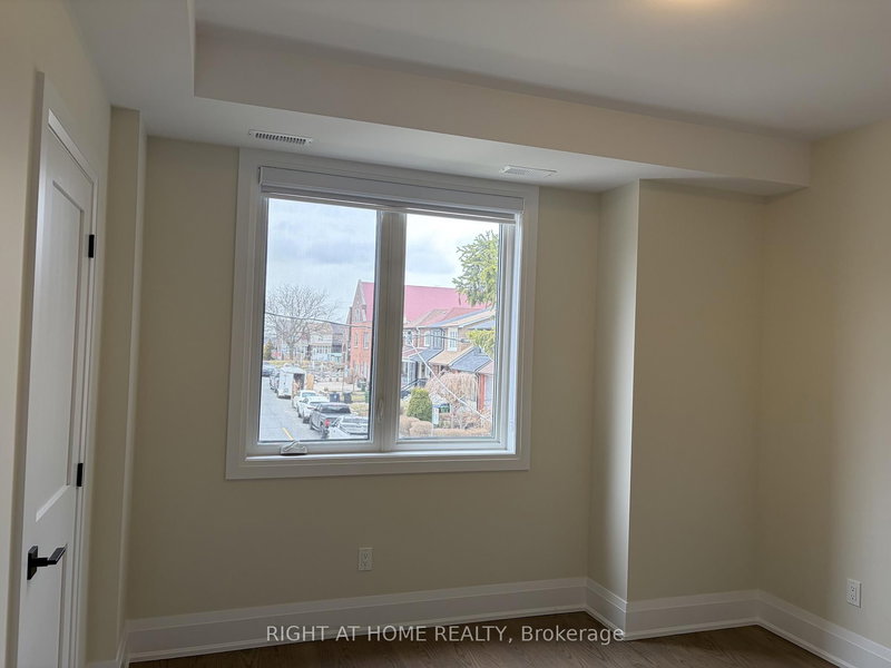 Apt 2 - 225 Mcroberts Ave, Toronto, M6E 4P3 | Image 3