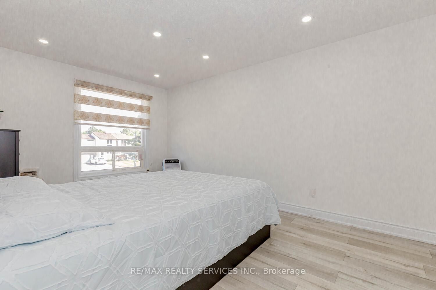 Detached House for sale at 13 Greenbush Court, Brampton, Ontario, L6S 2K2 - Northgate - MLS: W12985234