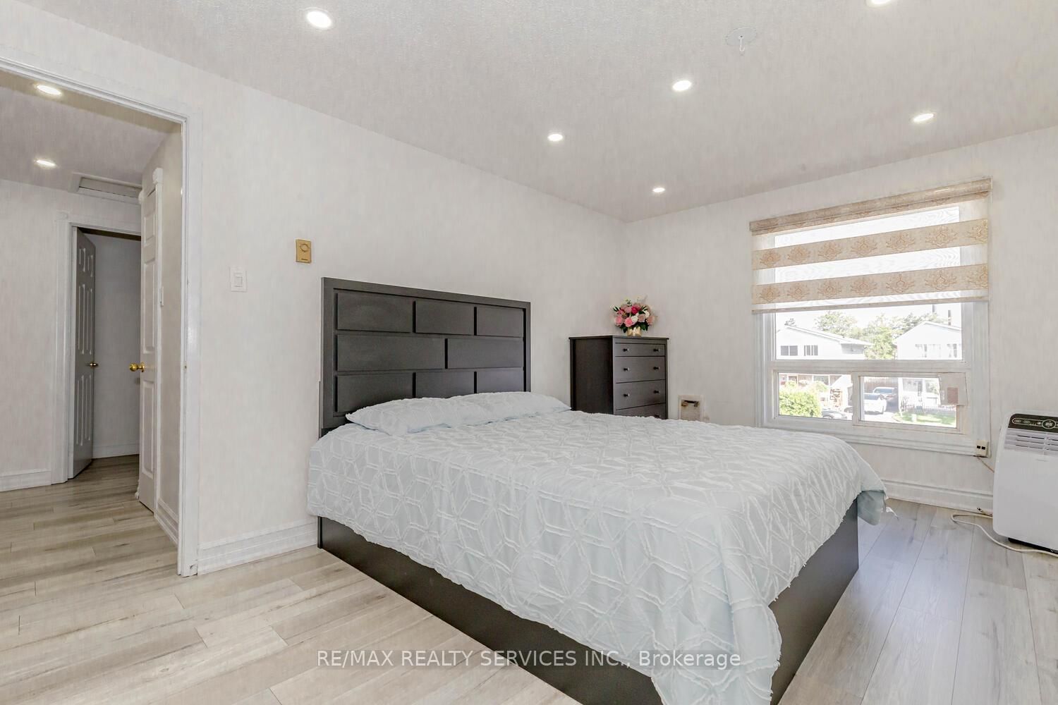 Detached House for sale at 13 Greenbush Court, Brampton, Ontario, L6S 2K2 - Northgate - MLS: W12985234