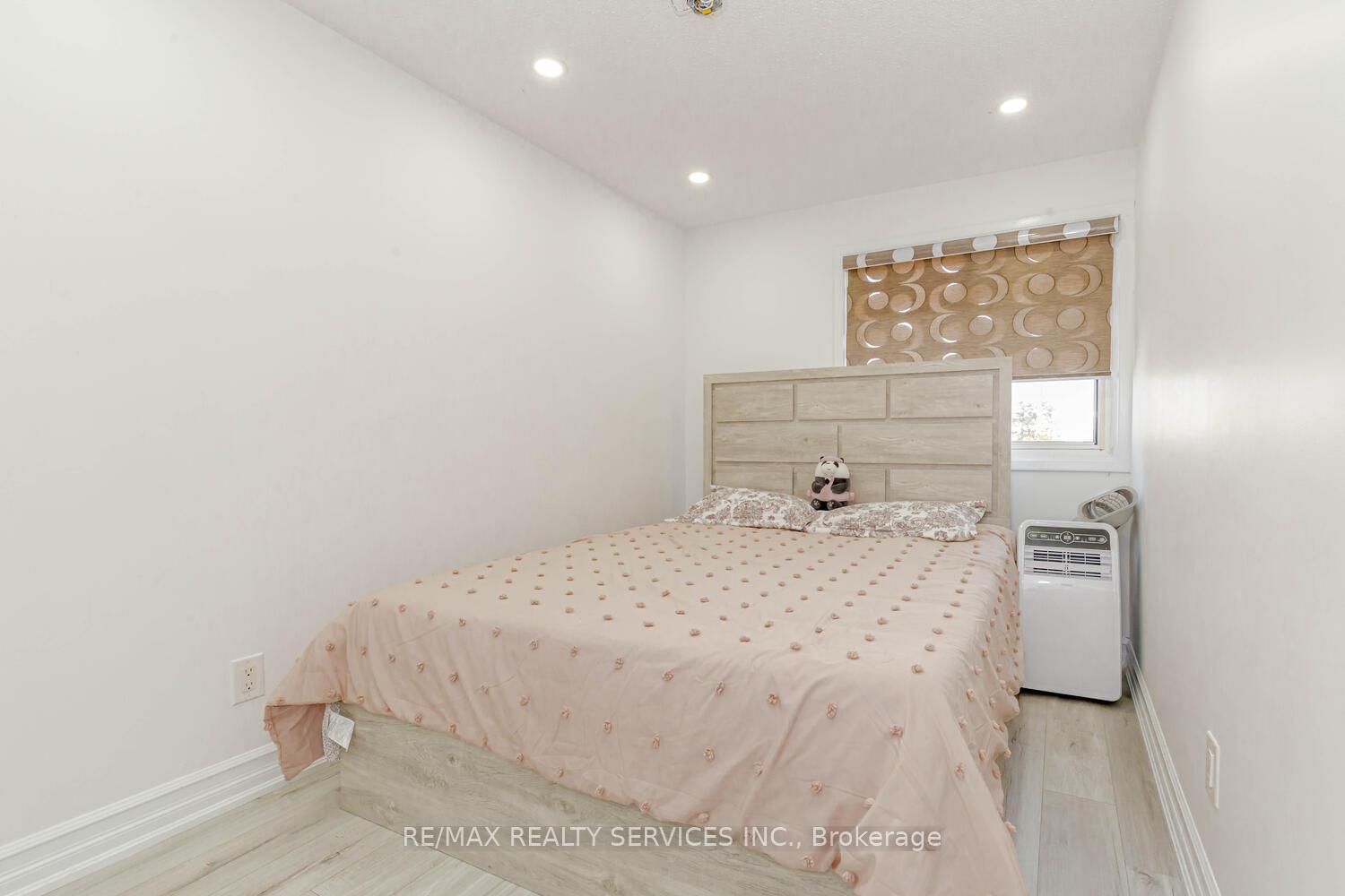 Detached House for sale at 13 Greenbush Court, Brampton, Ontario, L6S 2K2 - Northgate - MLS: W12985234