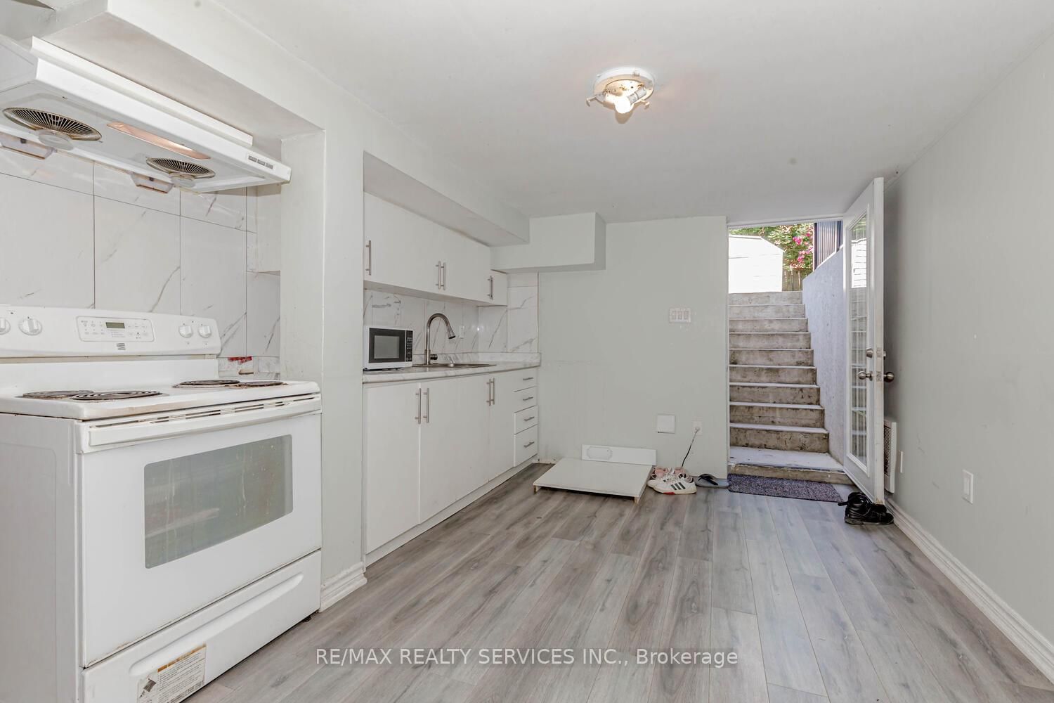 Detached House for sale at 13 Greenbush Court, Brampton, Ontario, L6S 2K2 - Northgate - MLS: W12985234