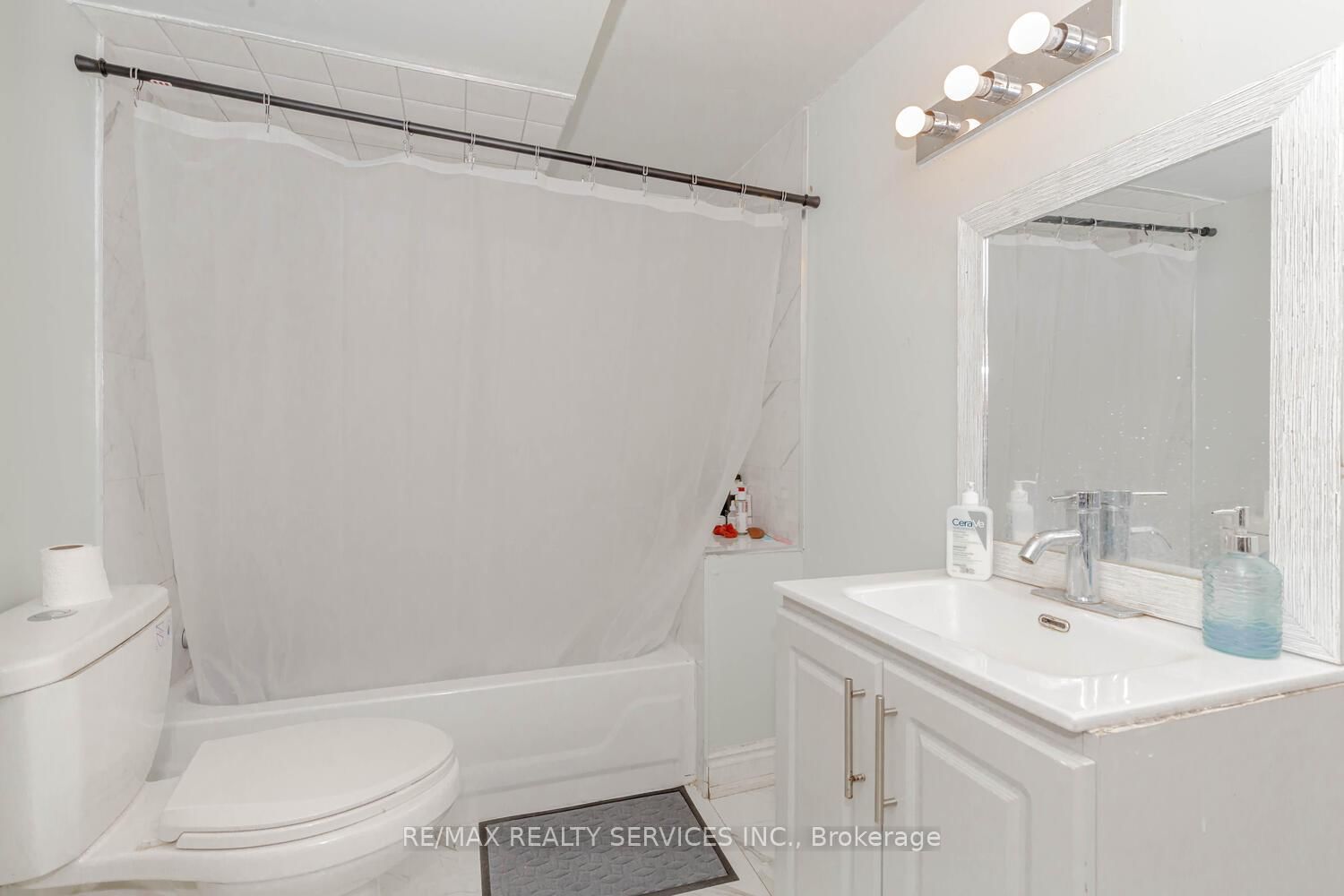 Detached House for sale at 13 Greenbush Court, Brampton, Ontario, L6S 2K2 - Northgate - MLS: W12985234