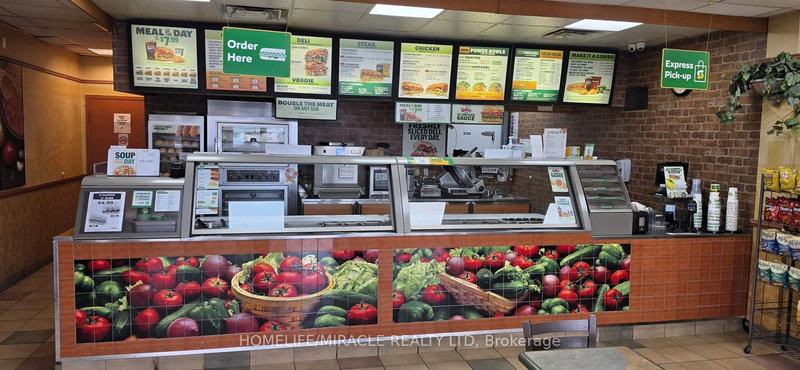 6465 Airport Rd, Mississauga, L4V 1E4 | Image 3