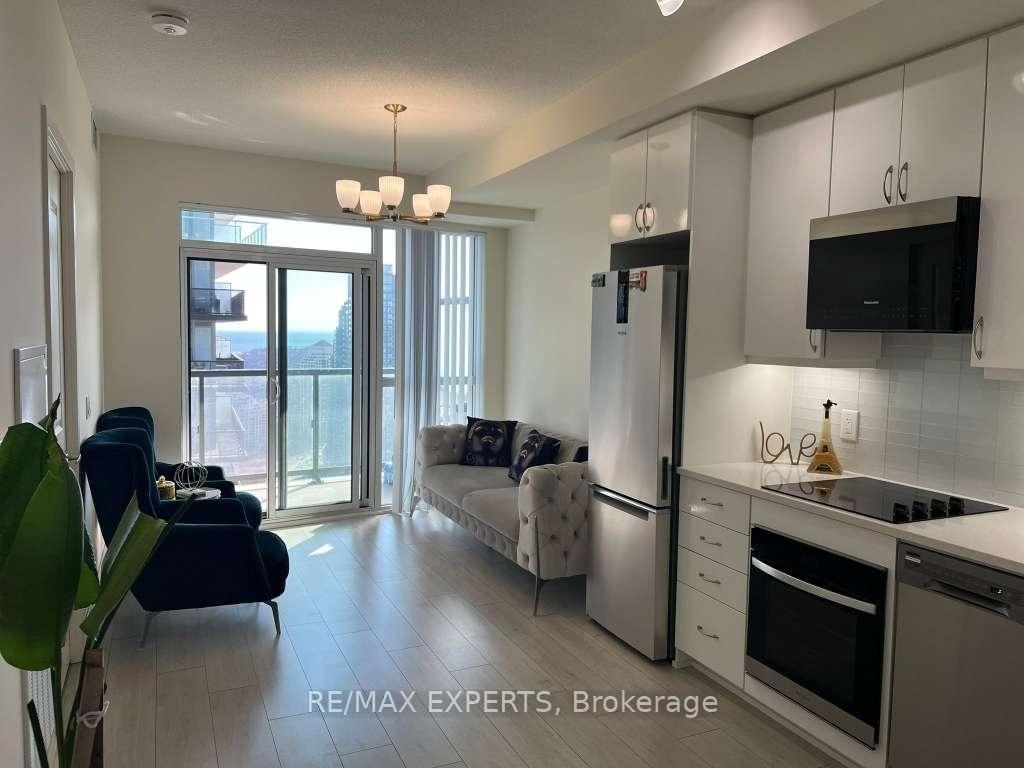 38 Annie Craig Drive, Unit 3806